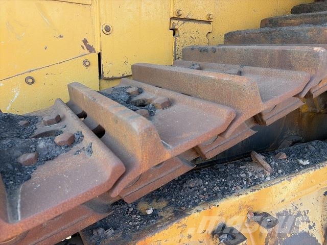 CAT D10T Crawler dozers