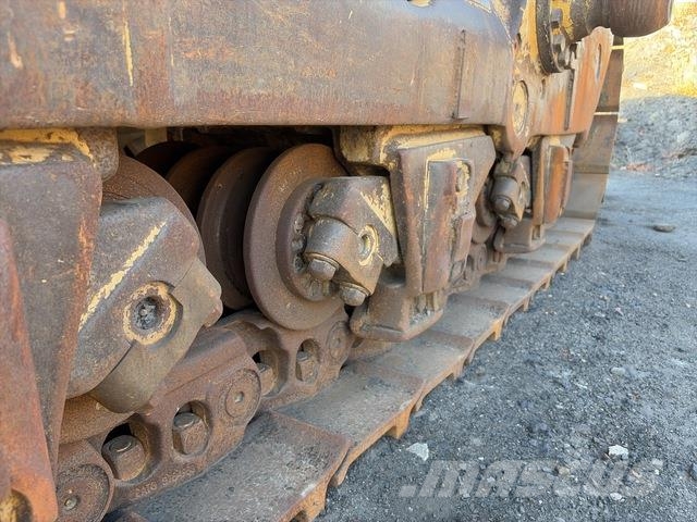 CAT D10T Crawler dozers