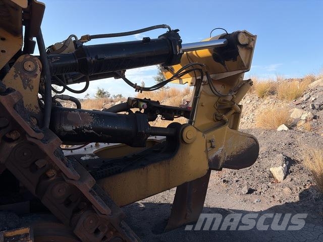 CAT D10T Crawler dozers
