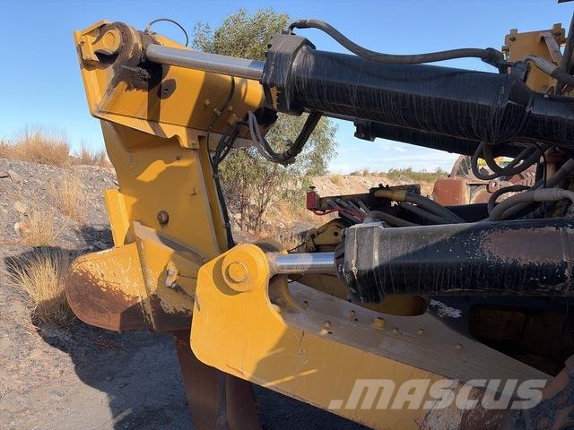 CAT D10T Crawler dozers