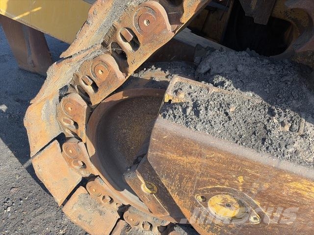 CAT D10T Crawler dozers
