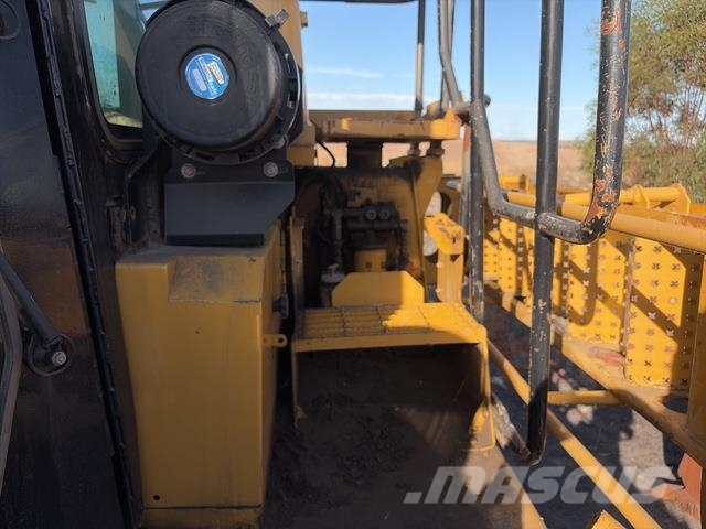 CAT D10T Crawler dozers