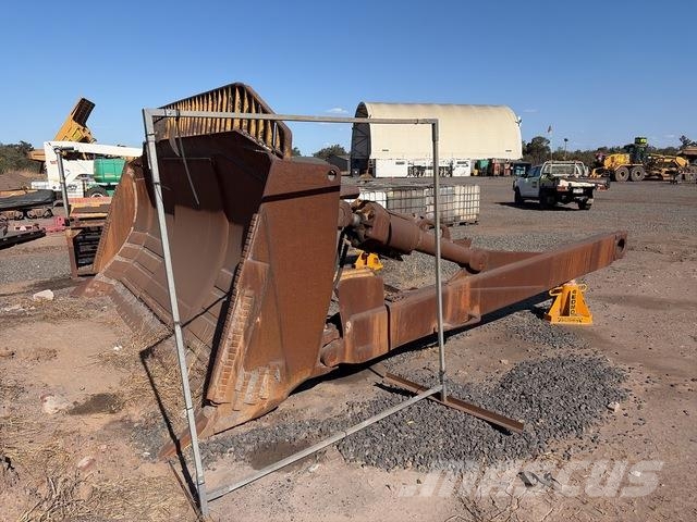 CAT D10T Bandschaktare