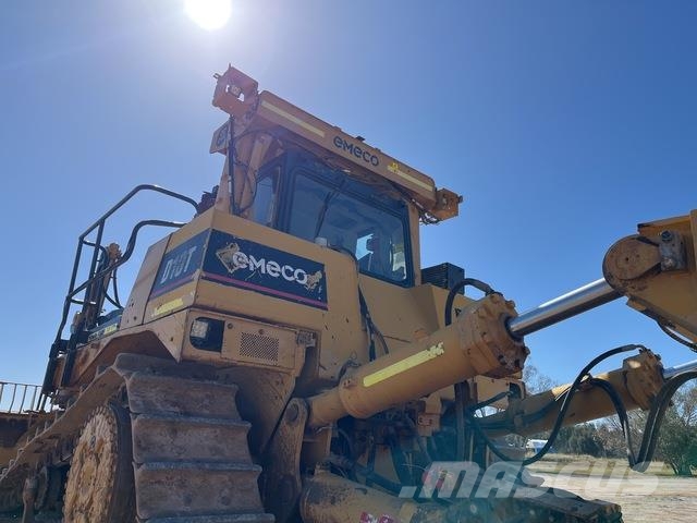 CAT D10T Buldožerji goseničarji