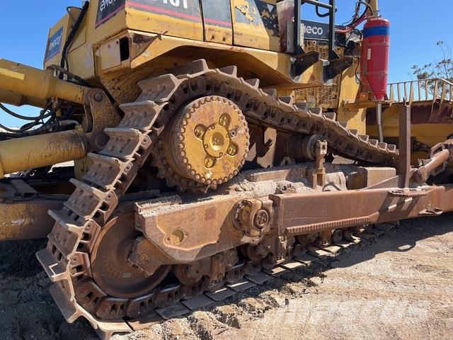 CAT D10T Buldožerji goseničarji