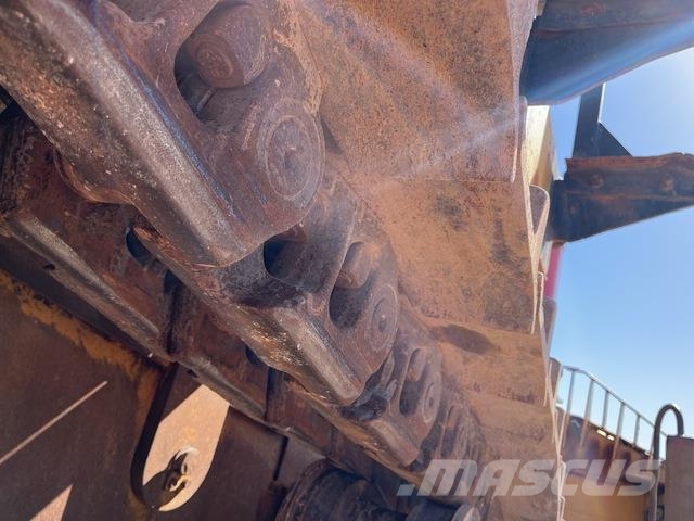 CAT D10T 履带式推土机