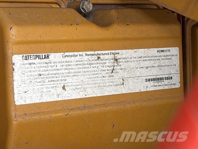 CAT D11R Pásové dozéry