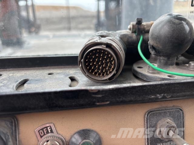 CAT D11R Pásové dozéry