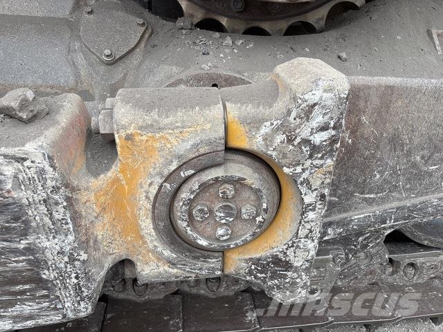 CAT D11R Pásové dozéry