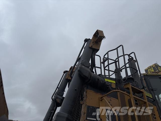 CAT D11R Pásové dozéry