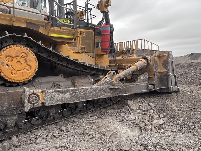 CAT D11R Pásové dozéry