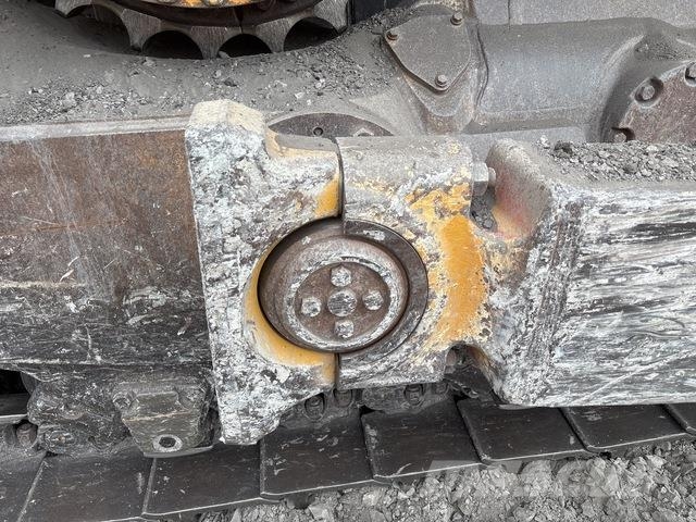 CAT D11R Pásové dozéry