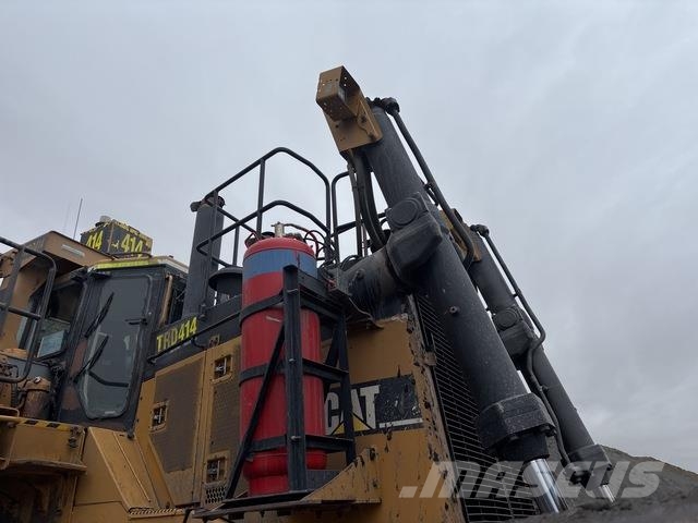 CAT D11R Pásové dozéry