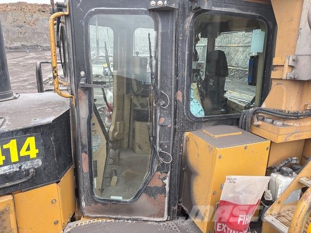 CAT D11R Pásové dozéry