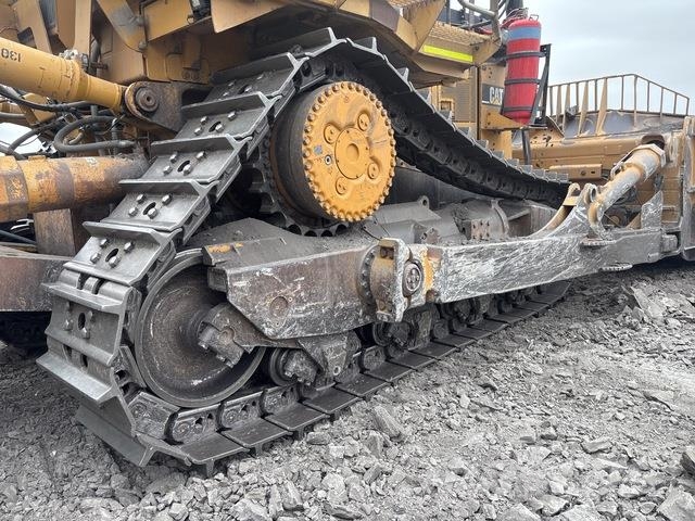 CAT D11R Pásové dozéry