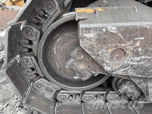 CAT D11R Pásové dozéry