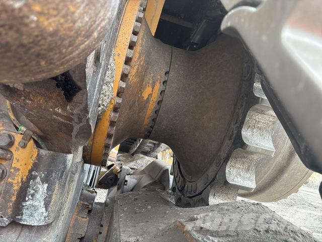 CAT D11R Pásové dozéry