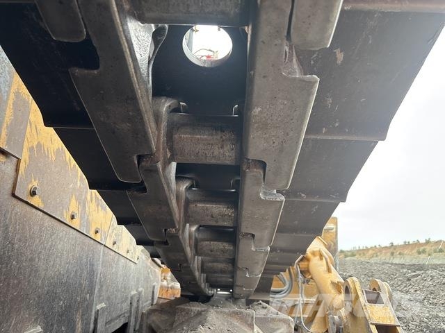 CAT D11R Pásové dozéry