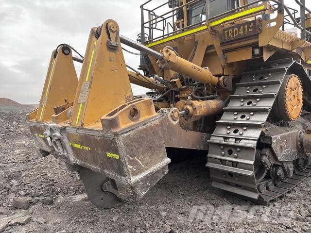 CAT D11R Pásové dozéry