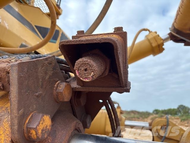 CAT D11R Crawler dozers