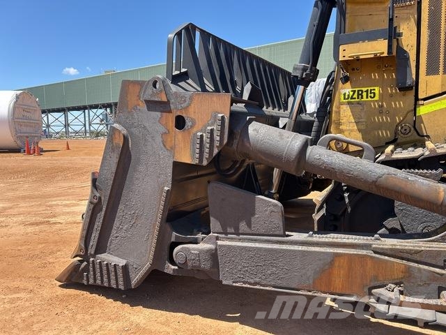 CAT D11T Crawler dozers