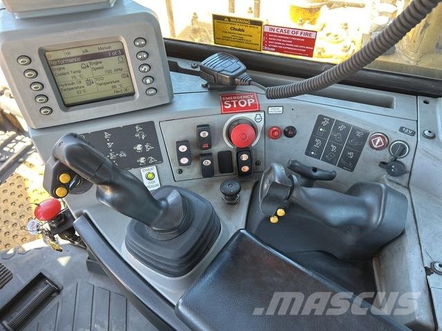 CAT D11T Crawler dozers