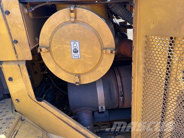 CAT D11T Crawler dozers