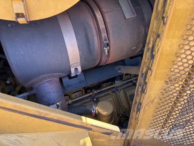 CAT D11T Crawler dozers