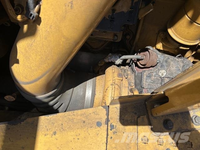 CAT D11T Crawler dozers