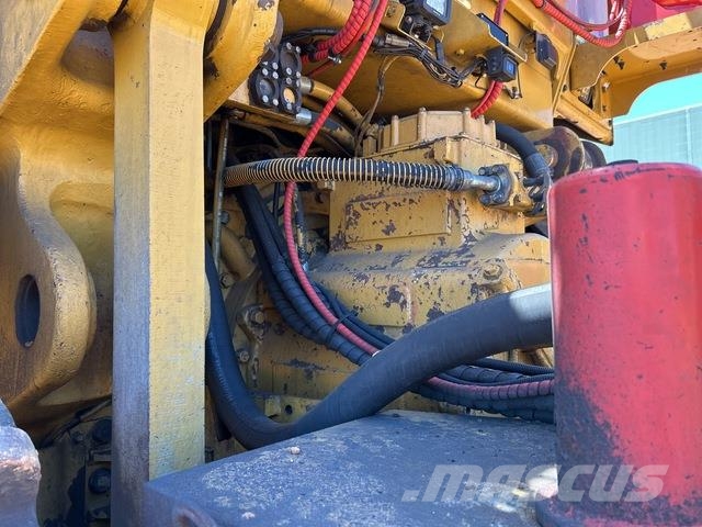 CAT D11T Crawler dozers