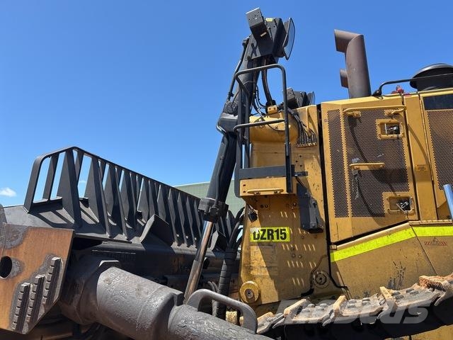 CAT D11T Crawler dozers