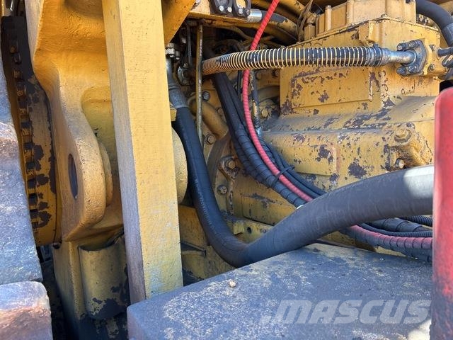CAT D11T Crawler dozers