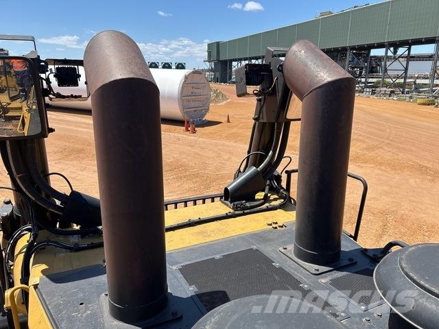 CAT D11T Crawler dozers