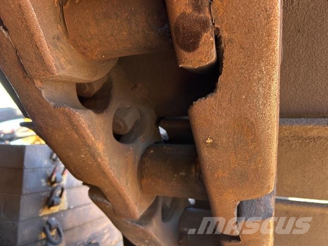 CAT D11T Crawler dozers