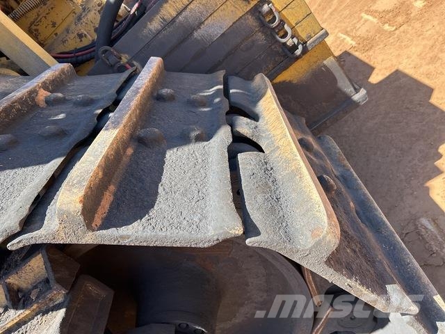 CAT D11T Crawler dozers
