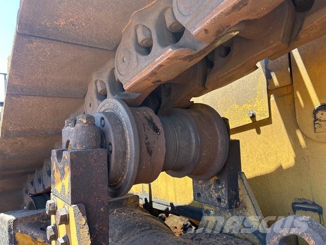 CAT D11T Crawler dozers