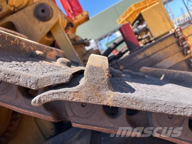 CAT D11T Crawler dozers