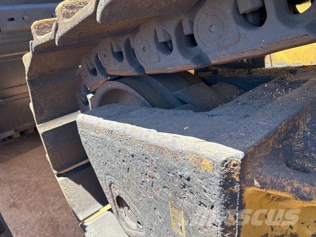 CAT D11T Crawler dozers