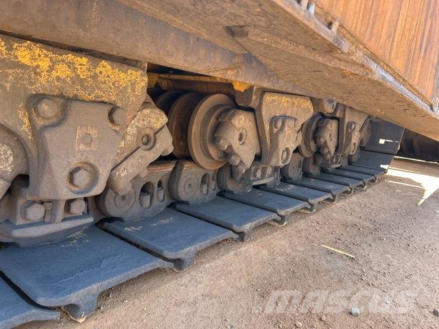 CAT D11T Crawler dozers
