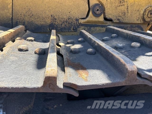 CAT D11T Crawler dozers