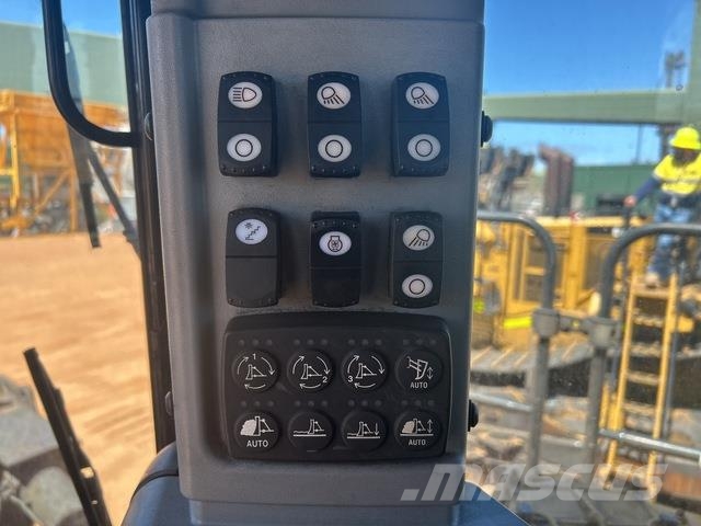 CAT D11T Crawler dozers