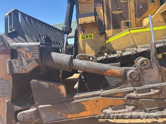 CAT D11T Crawler dozers