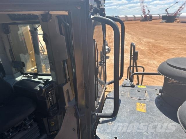 CAT D11T Crawler dozers