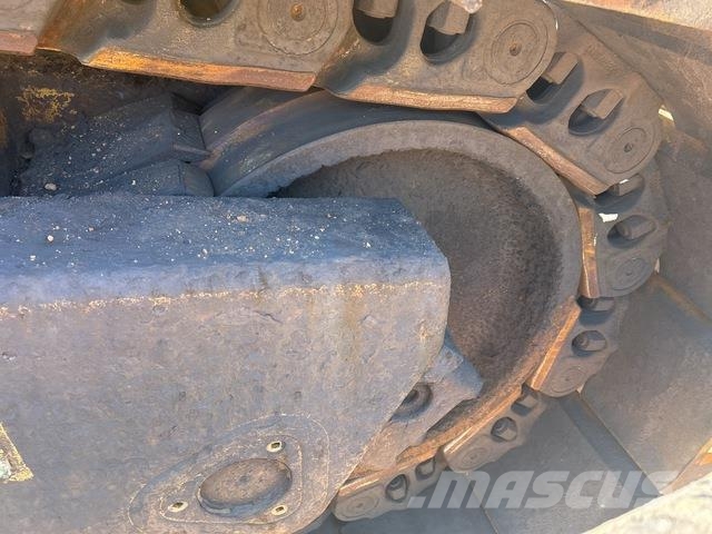 CAT D11T Crawler dozers