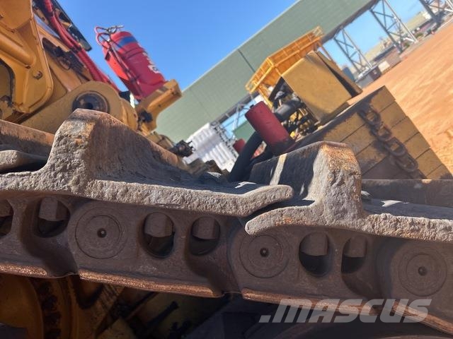 CAT D11T Crawler dozers