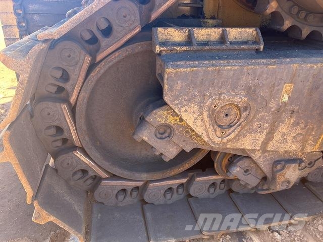 CAT D11T Crawler dozers