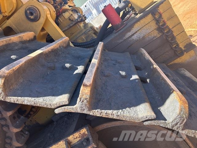CAT D11T Crawler dozers