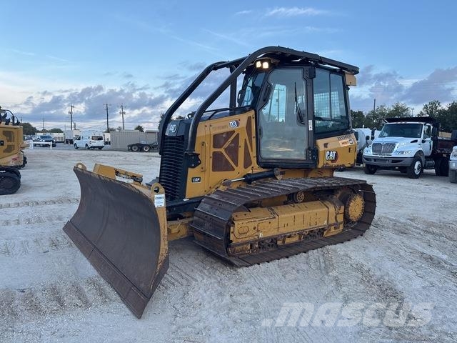 CAT D3 LGP Buldožeri gusjeničari
