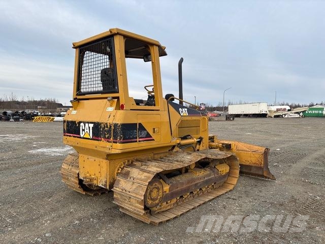 CAT D3G LGP Buldožeri gusjeničari