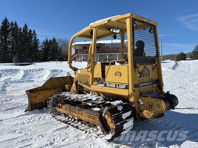 CAT D4B LGP Vikšriniai buldozeriai